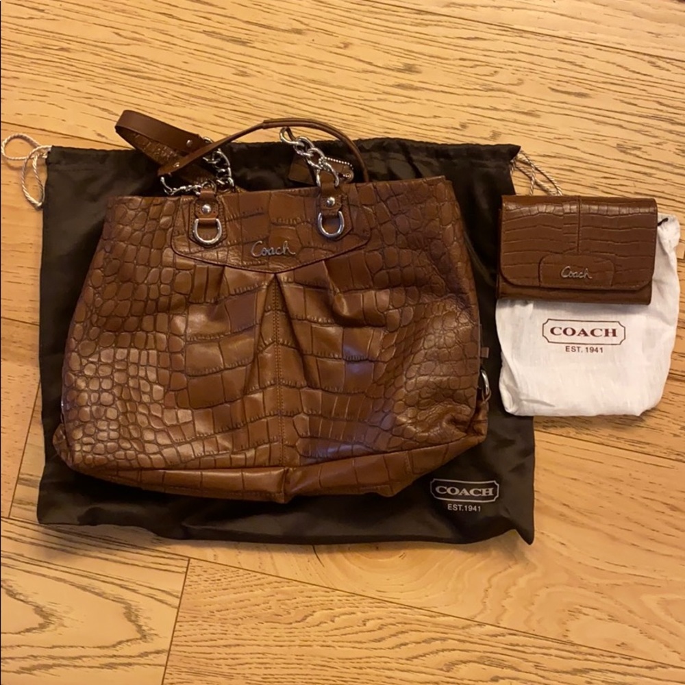 Coach purse and wallet set